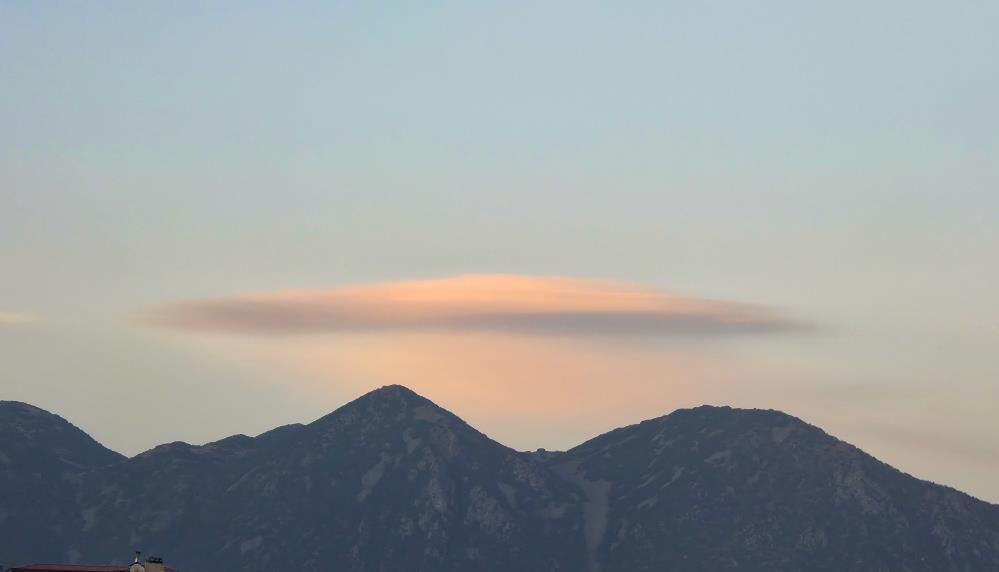 Gökyüzüne Bakanlar Bir Daha Baktı! Ufo'yu Andırıyor 1