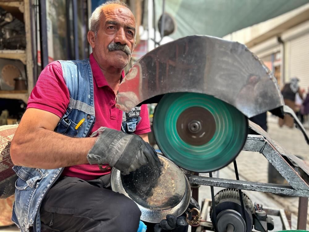 Van'da Kalaycılığın Son Ustalarından 25 Yıldır Mesleğini Sürdürüyor 1
