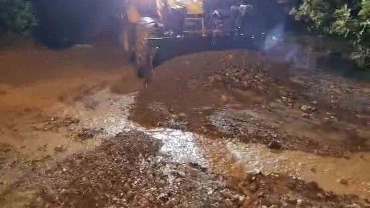 Tut'ta şiddetli yağış sele neden oldu