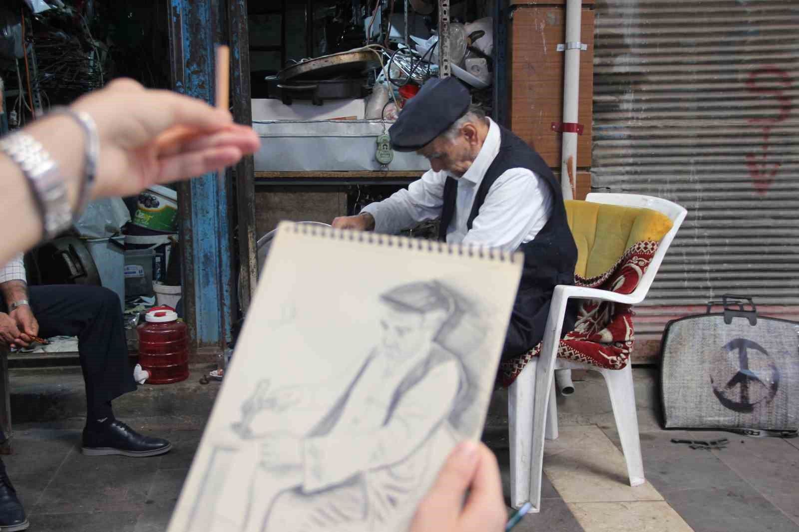 Cizreli öğretmen, zanaatkarları resmetti