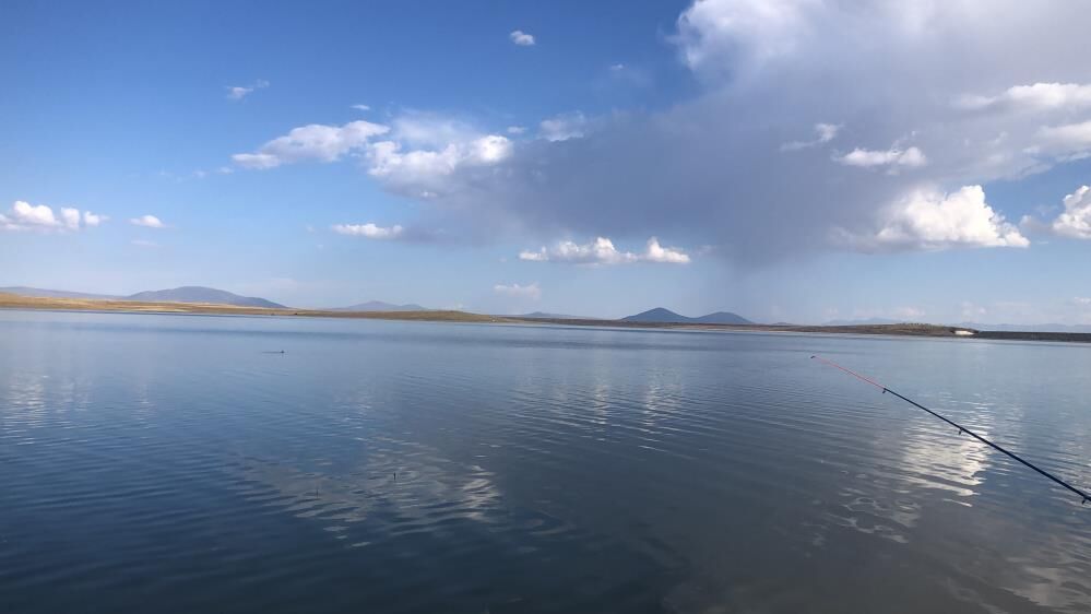 Bayburt Baraj Gölü'nde Gökyüzü Ve Su Aynı Karede Buluştu 1