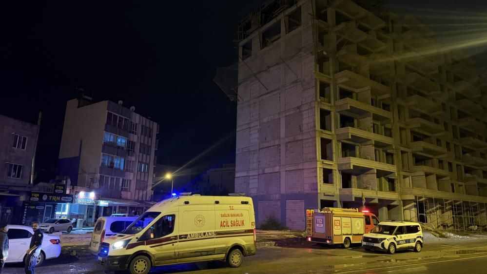 Bir yılda 7 kez üst geçitten atlamak isteyen kişi, bu sefer inşaatın tepesini gözüne kestirdi