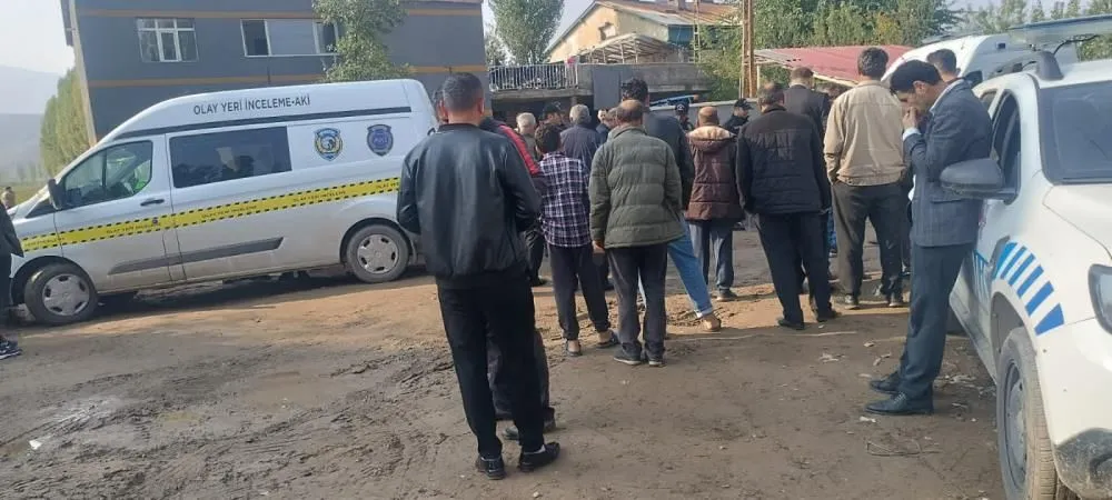 Diyarbakır'a Sınır Ilde Emekli Polisin Açtığı Ateşte Ölenlerin Sayısı 2'Ye Yükseldi 1