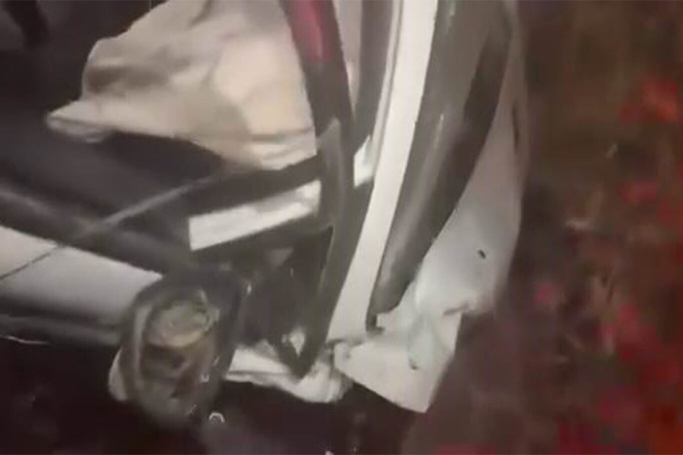 Diyarbakır'da iki otomobil çarpıştı: 7 kişi yaralandı