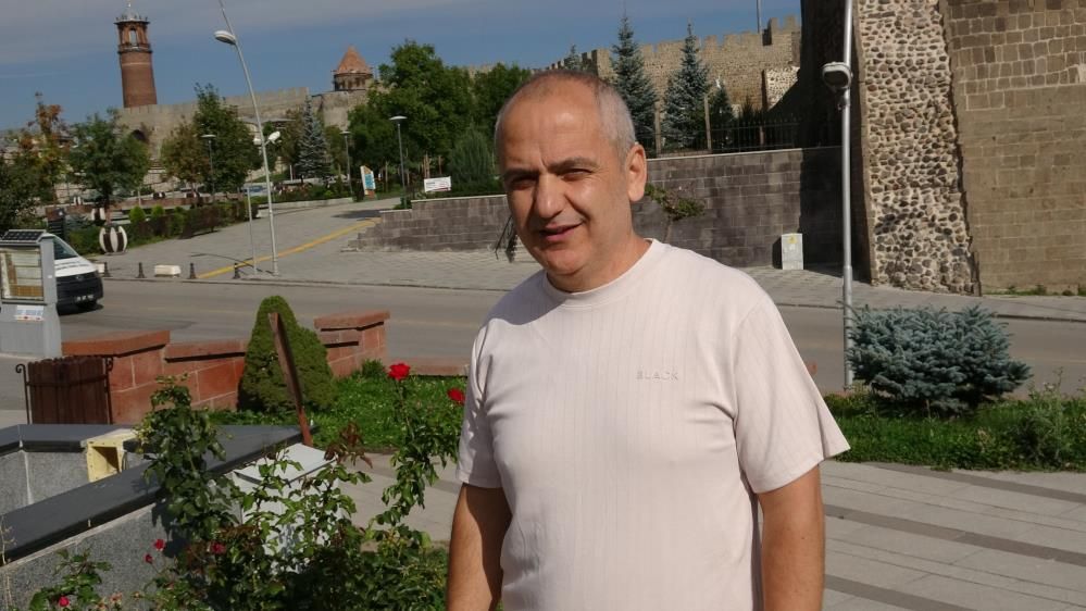 Şehit 7 Kardeş Yan Yana Yatıyor, Mezarları Bulundu 5