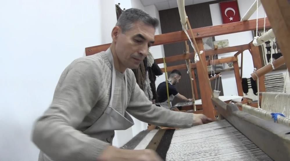Siirt Battaniyesi Nasıl Dokunuyor 45 Yıldır Tezgah Başında 3