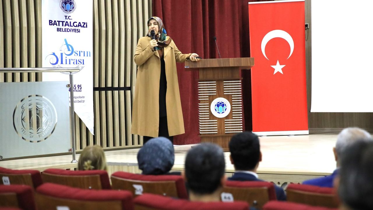 Battalgazi Belediyesi'nden kadınlara yönelik eğitim programı