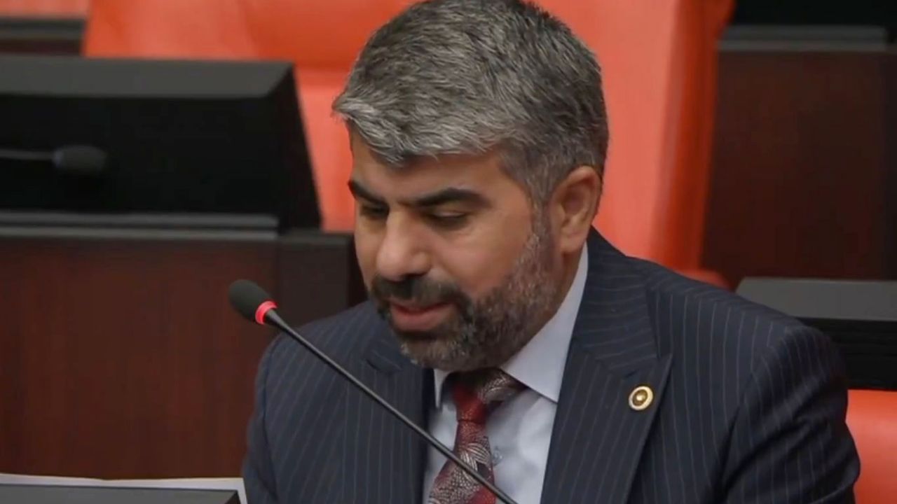 HÜDA PAR Gençlik Politikaları Başkanı Dinç: Dijital terör çocuklarımızı ellerimizden alıyor