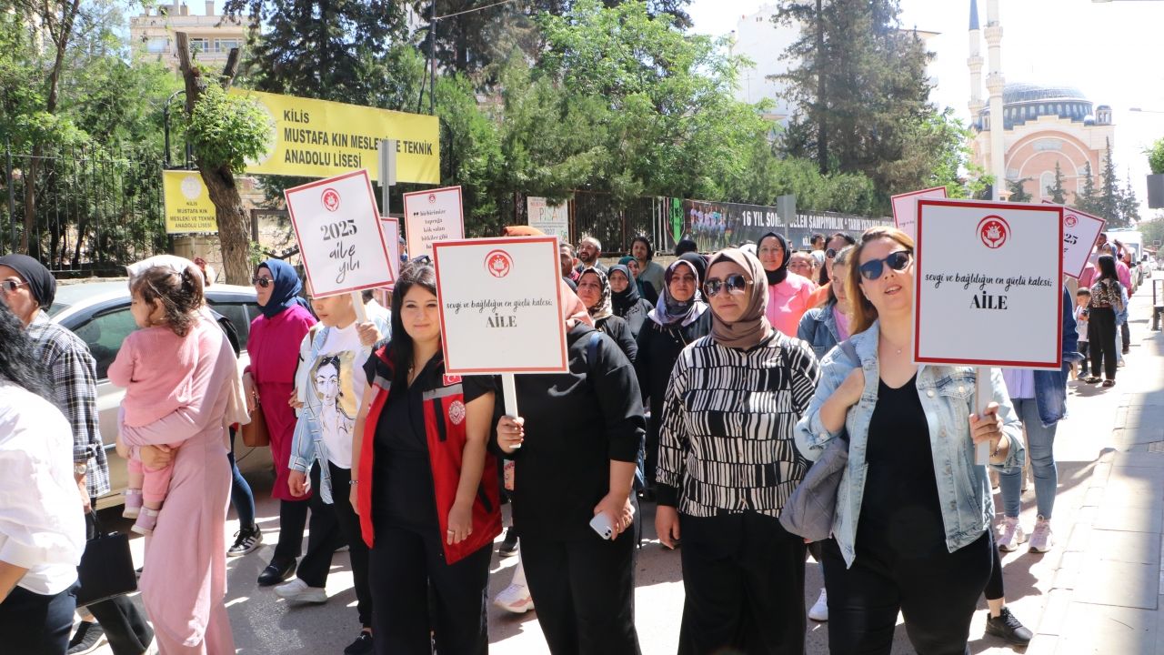 Kilis'te Aile Haftası kapsamında yürüyüş düzenlendi