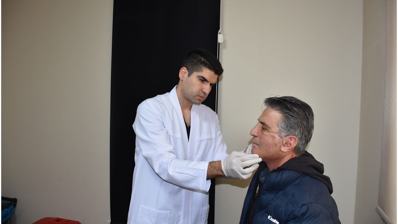 Bitlis’te ilk defa yüz gerdirme ameliyatı başarıyla gerçekleştirildi