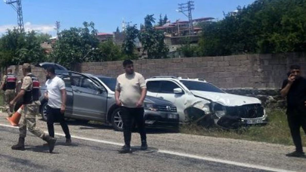 Kilis’te otomobil ile pikap çarpıştı: 9 yaralı