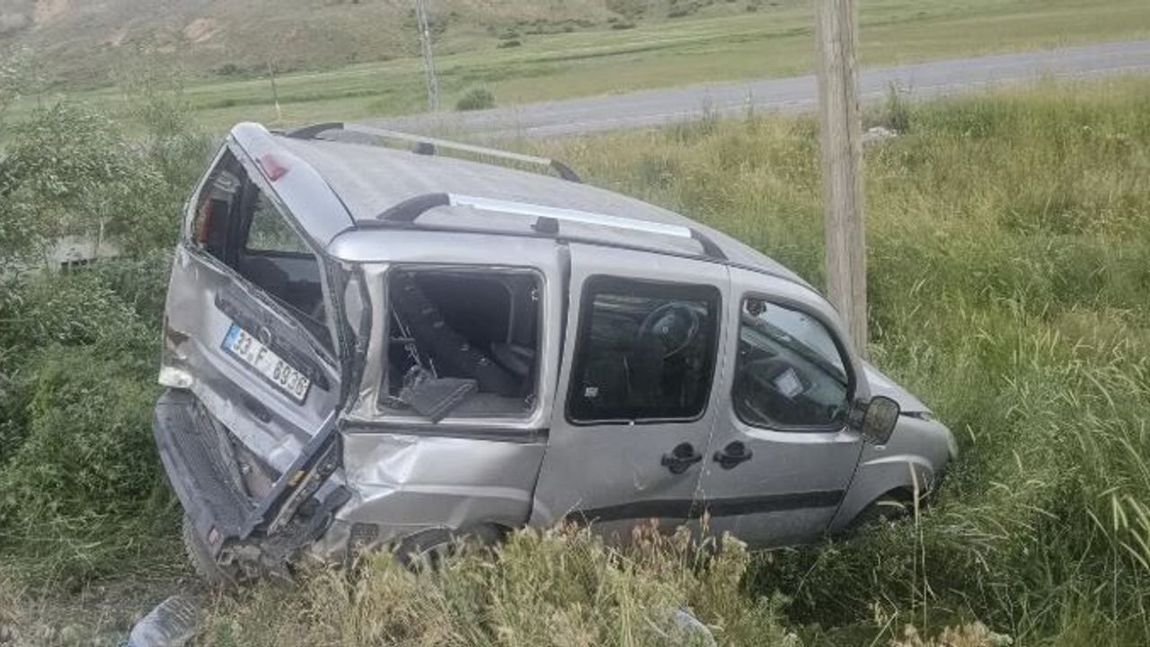 Bitlis’te iki araç çarpıştı: 5 yaralı
