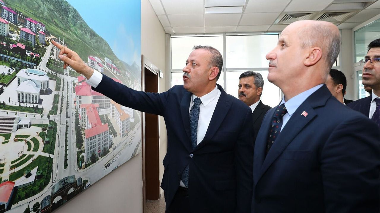 Bitlis'te tıp fakültesi eğitim-öğretim faaliyetlerine başladı