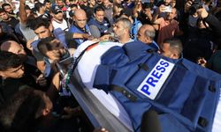 Hamas: işgalin gazetecilere yönelik katliamını durdurmak için acil önlemler alınması gerekiyor