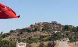 Mardin'de köy okulu onarılıyor