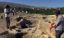 Arslantepe Höyüğü'nde 6 bin 400 yıllık fırın bulundu