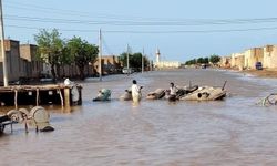 Sudan'da sel ve kolera salgınından 186 kişi hayatını kaybetti