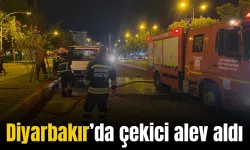 Diyarbakır'da çekici alev aldı