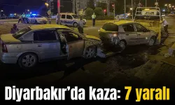 Diyarbakır şehir merkezinde zincirleme kaza: 7 yaralı