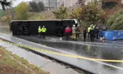 Li Stenbolê otobusa rêwîyan qulibî: 2 mirî 15 birîndar