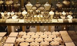 Altın sert düştü: Haftalık kayıp yüzde 10’u aştı
