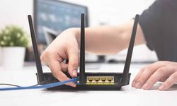 İnternet trafiğini yöneten cihaz: Router