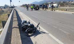 Gaziantep'te motosiklet ile otomobil çarpıştı: 3 yaralı