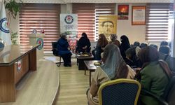 HÜDA PAR Ağrı Kadın Kolları, Memur-Sen Kadın Kollarını ziyaret etti