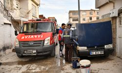 Adıyaman'da yanan otomobilde hasar oluştu
