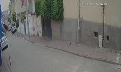 Diyarbakır'da çatının uçma anı kameraya yansıdı