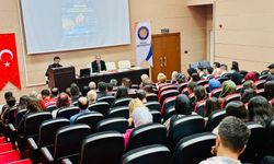“Bir Eğitimcinin Turizm Yolculuğu” konferansı düzenledi