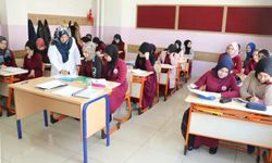 Son sınıf öğrencilerine "hedef temelli destek eğitimi" dersi