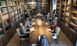 Diyarbakır'da imamın kurduğu kütüphane 7'den 70'e kitapseverleri ağırlıyor