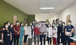 Böbrek yetmezliği olan kadına, eşinden alınan organ nakledildi
