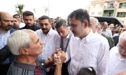 Bakan Kurum, Adıyaman'da depremzede aileye misafir oldu