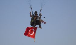 Bedensel engelli genç kızın yamaç paraşütü hayali gerçekleştirildi