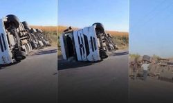 Diyarbakır'da gübre yüklü tır devrildi