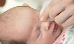 Bebek ve çocuklarda göz sulanmasına dikkat!