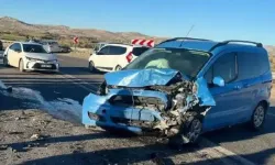 Diyarbakır yolunda otomobil karşı şeride geçti: 1 ölü, 4 yaralı