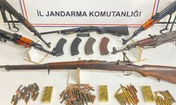 Diyarbakır'a komşu ilçede cephanelik çıktı: 4 kalaşnikof, 1 Mauser, 266...