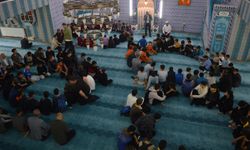 Gençler camiyle buluştu: Namaz dinimizin direğidir