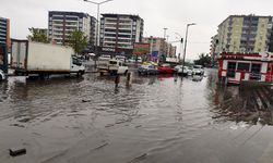 Diyarbakır’da daha 2 ay önce yapılan yol sular altında
