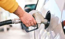 Motorine zam, benzine indirim geldi