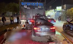 Adana'da otomobil kamyona çarptı: 1 ölü, 2 yaralı