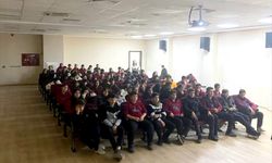 Yeşilay Şanlıurfa Şubesi'nden öğrencilere bağımlılıkla mücadele eğitimi