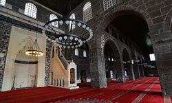 İnsan: Kâinatın gözbebeği