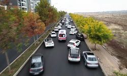 Diyarbakır... Trafikte fermuar sistemi uygulamalı anlatıldı