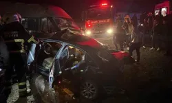 Diyarbakır'da takla atan otomobil hurdaya döndü: 1 ölü, 1 yaralı