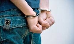 Diyarbakır'da iş yerine patlayıcı atan "çocuk" tutuklandı