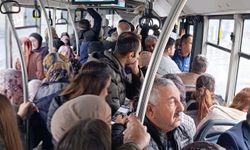 Diyarbakır’da ulaşım çilesi: Otobüsler tıklım tıklım